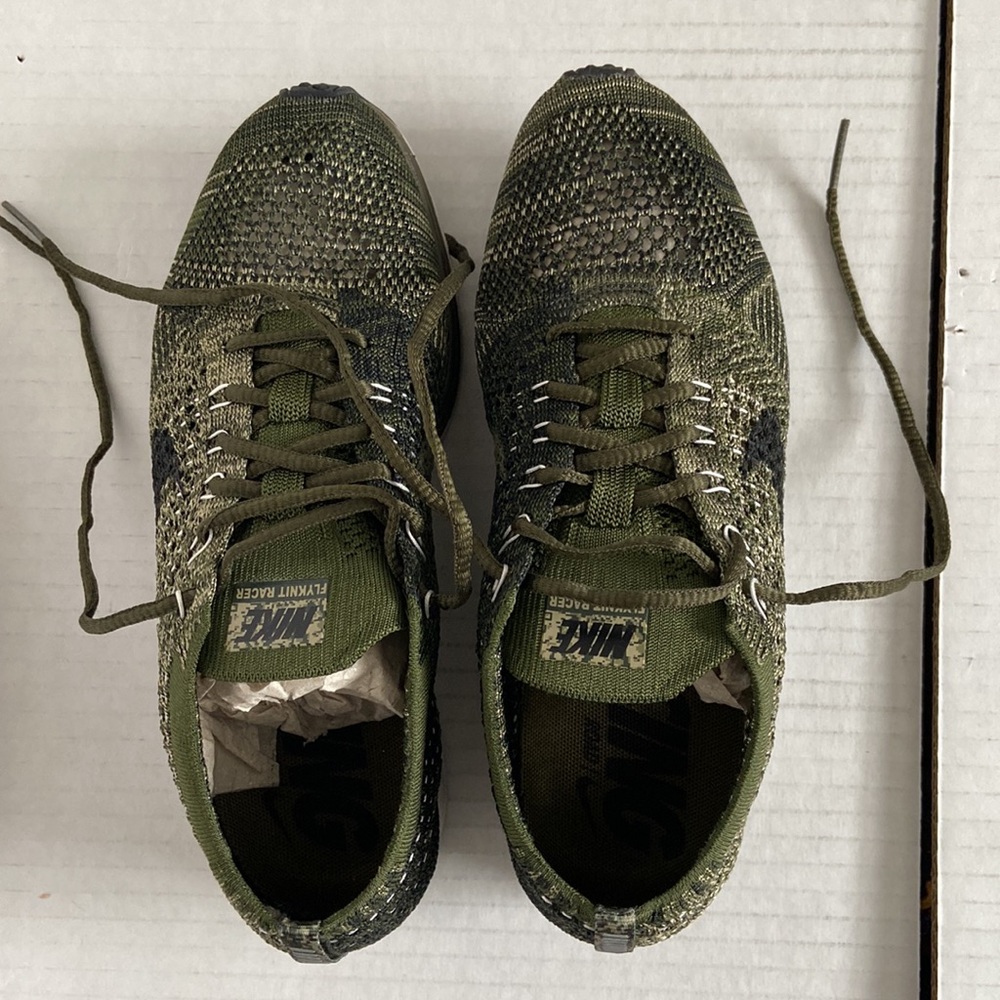 *SOLD* Nike Flyknit Racer Rough Green - Picture 2 of 5